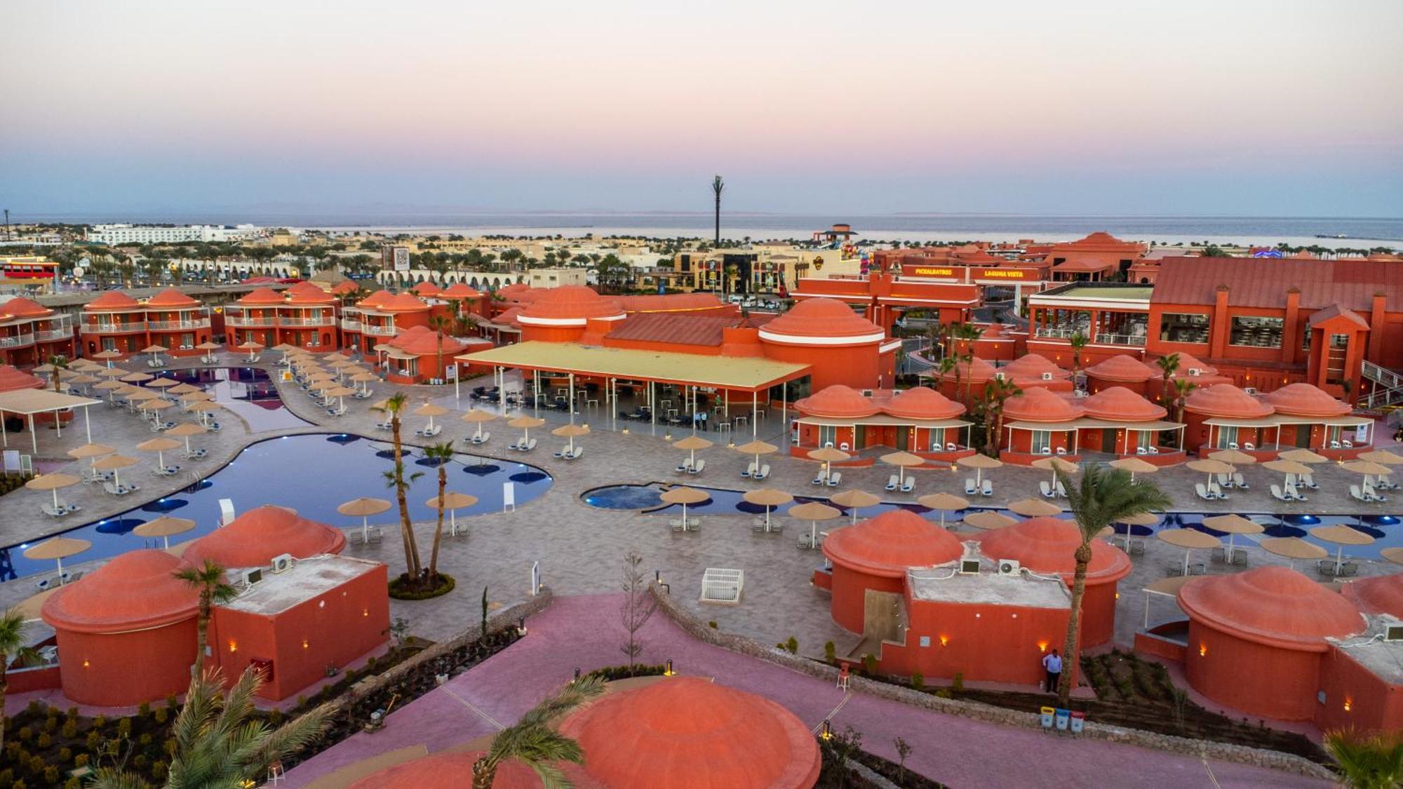 Pickalbatros Laguna Club Resort Sharm El Sheikh Eksteriør billede Sunset at the Hilton Sharm El Sheikh